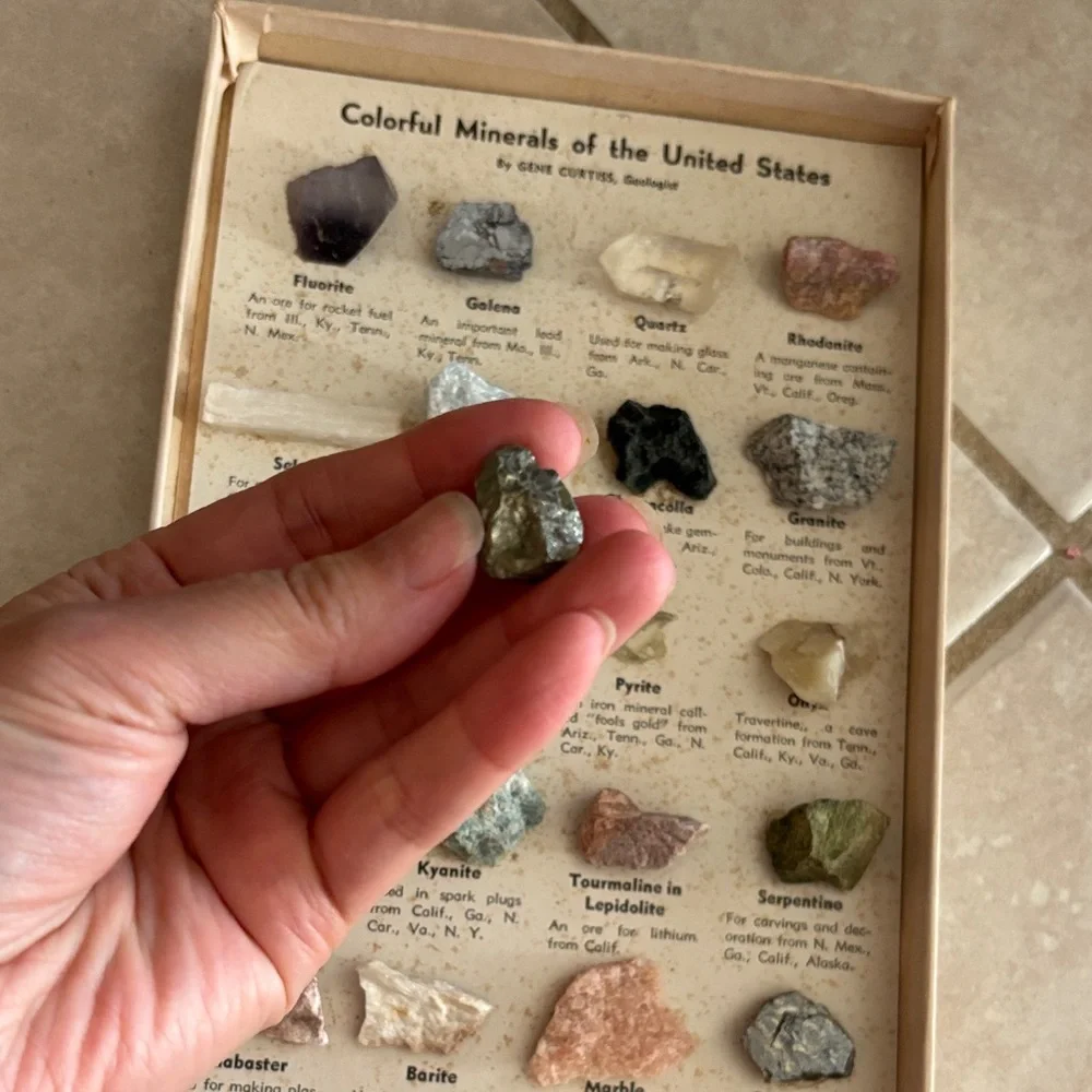Colorful Mineral Collection Display - Picture 6 of 6